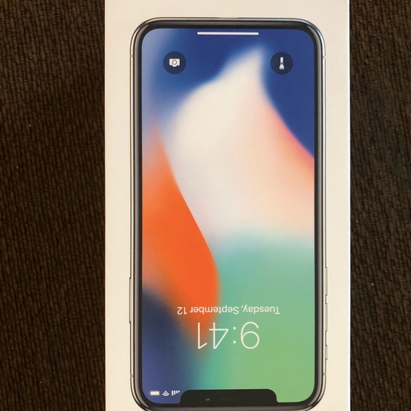 Apple IPhone X - Picture 3 of 6